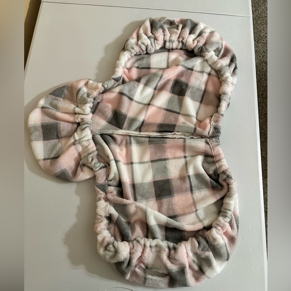 Pink and gray plaid saddle cover - Picture 5 of 5